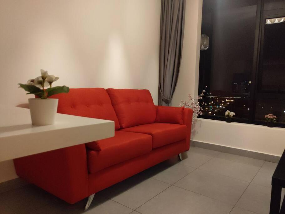 Kb2712 - Cyberjaya-netflix-wifi- Parking-pool, 1011 Cyberjaya