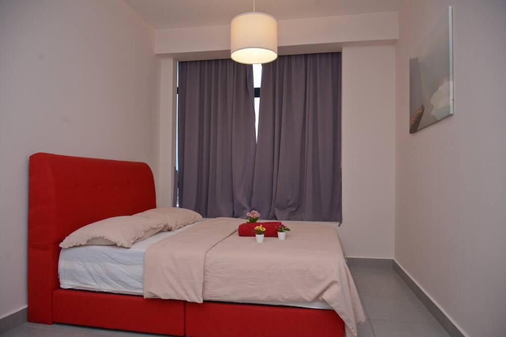 Apartment Kb2712 - Cyberjaya-netflix-wifi- Parking-pool, 1011 *