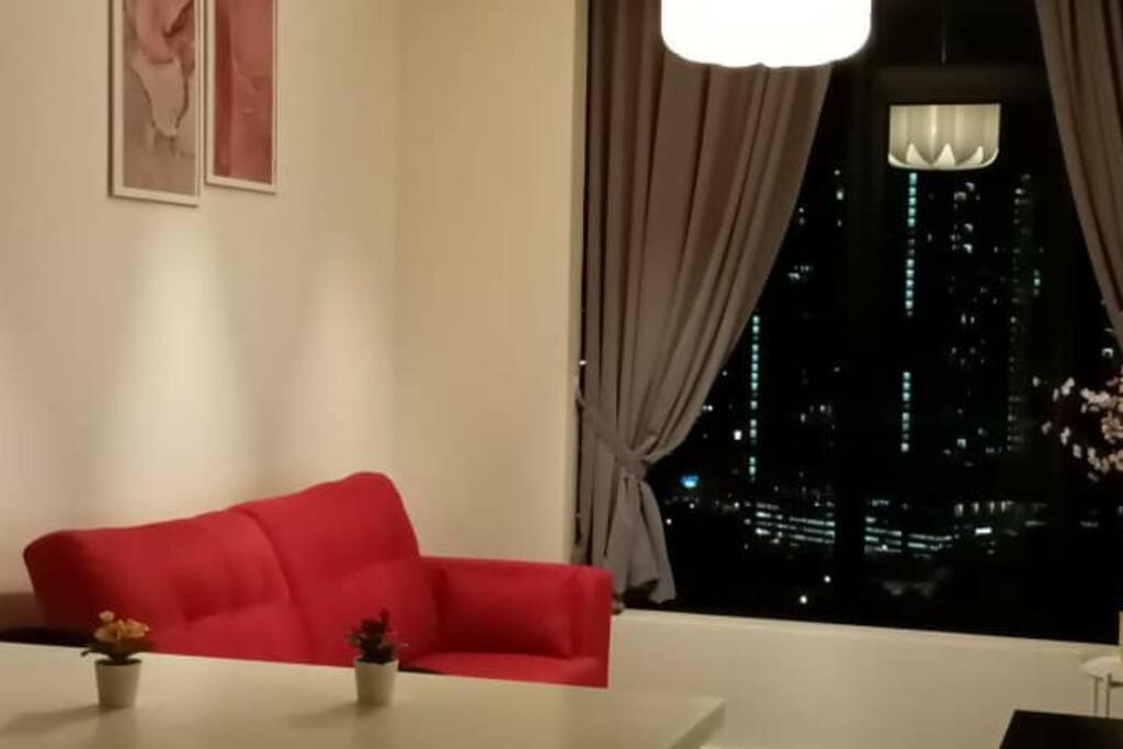 Kb2712 - Cyberjaya-netflix-wifi- Parking-pool, 1011 Cyberjaya
