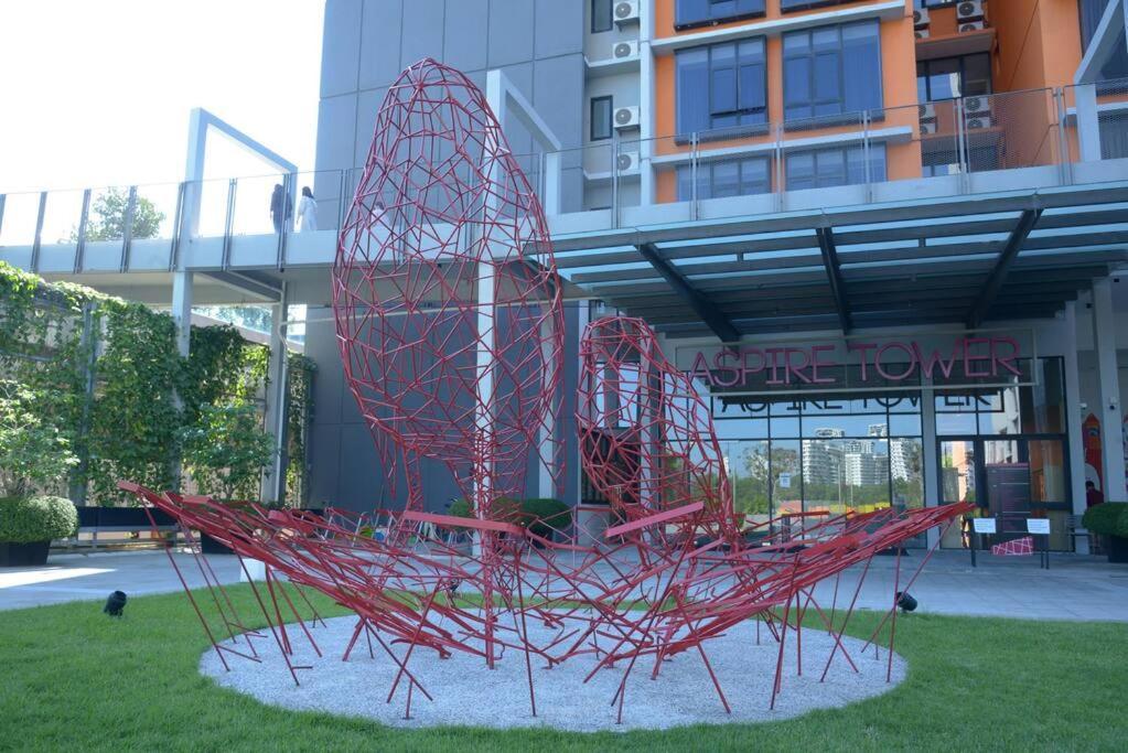 Kb2712 - Cyberjaya-netflix-wifi- Parking-pool, 1011 Apartment *